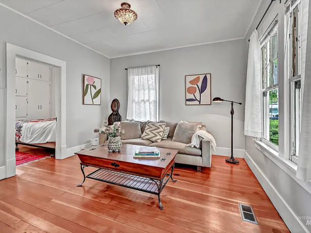 immaculate-cottage-big-2