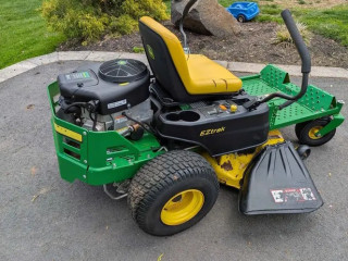 john-deere-z235-zero-turn-lawn-mower